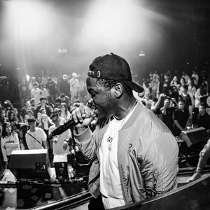 做瑜伽的妈妈林雅卿小说免费阅读
